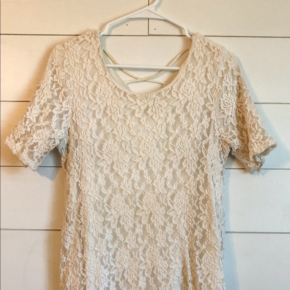 Emberly white lacy dress